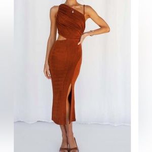 Brand new, never worn, tags on- just bought a different dress instead!